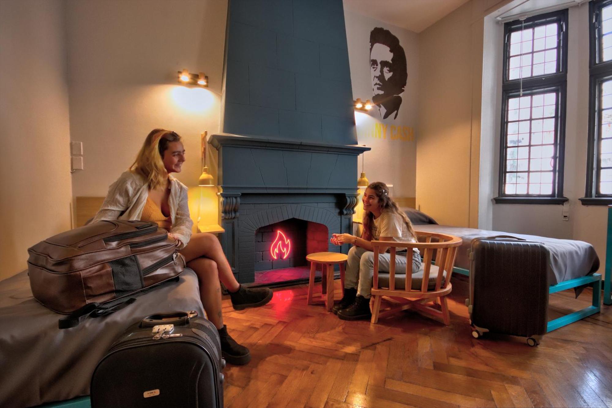 Play Hostel Garden Buenos Aires Ngoại thất bức ảnh