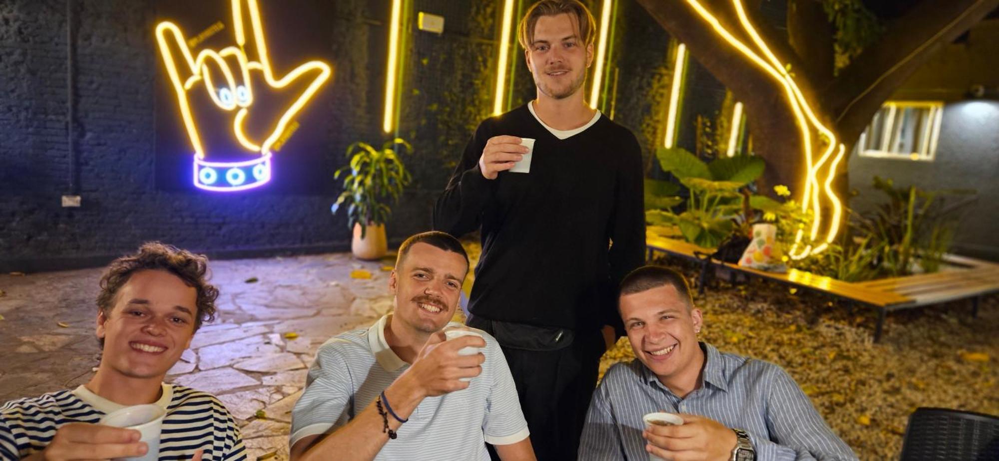 Play Hostel Garden Buenos Aires Ngoại thất bức ảnh